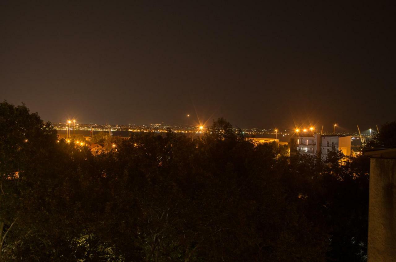 Great View Luxury Living-Metro Station Apartman Szaloniki Kültér fotó